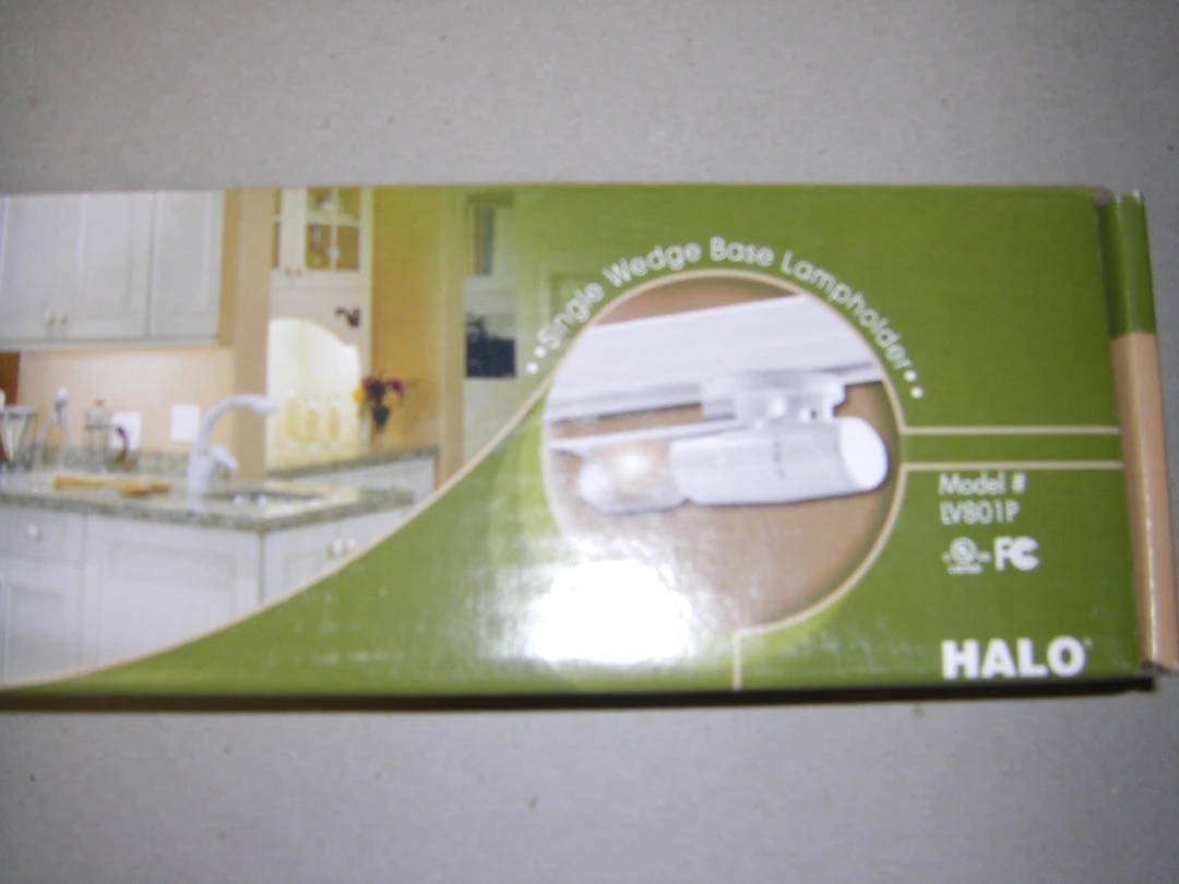 Bargainwizz Linea Halogen Track Lighting Kit* 3 Bargainwizz Linea Halogen Track Lighting Kit*