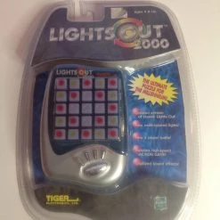 Bargainwizz Lights Out 2000 Hasbro Puzzle Game Games