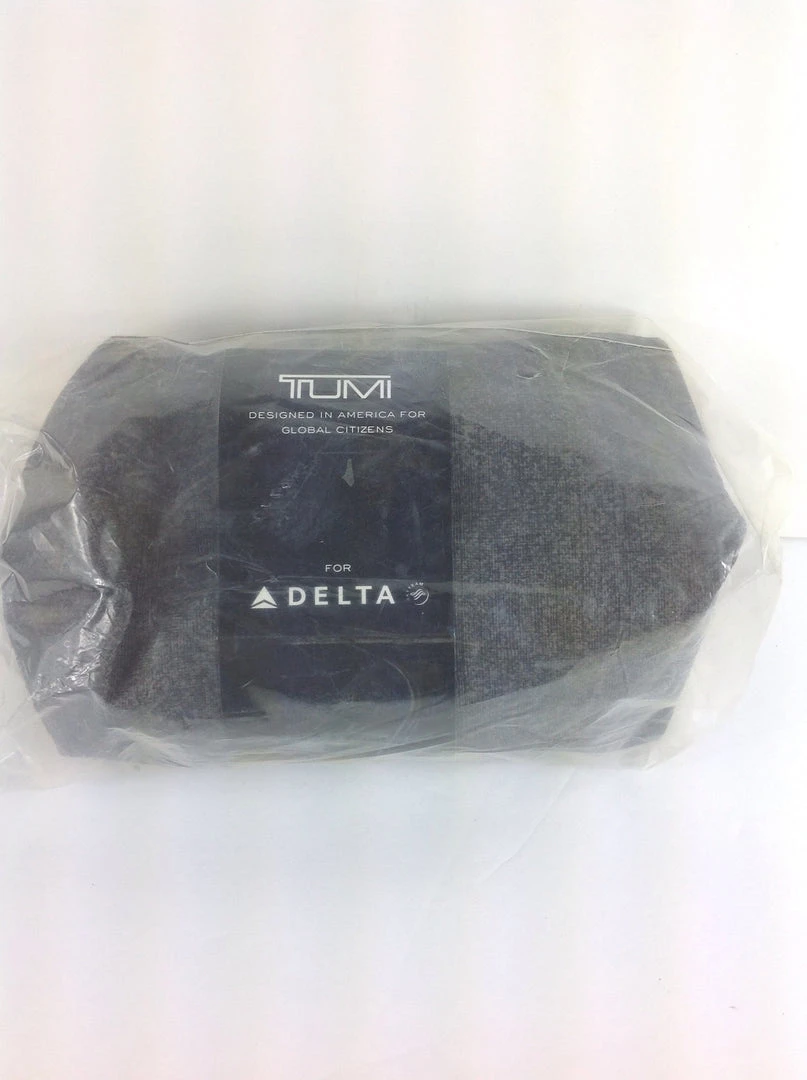 Bargainwizz Delta One Tumi Zipper Case Travel Amenity Kit 1 Bargainwizz Delta One Tumi Zipper Case Travel Amenity Kit